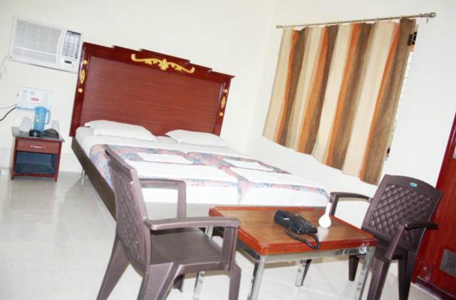 Hotel Maa Kamakhya Пури Стая снимка